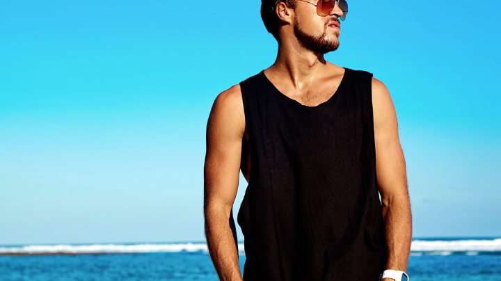 In the world of fashion, the "black tank top," a seemingly simple but powerful black tank top for men!
