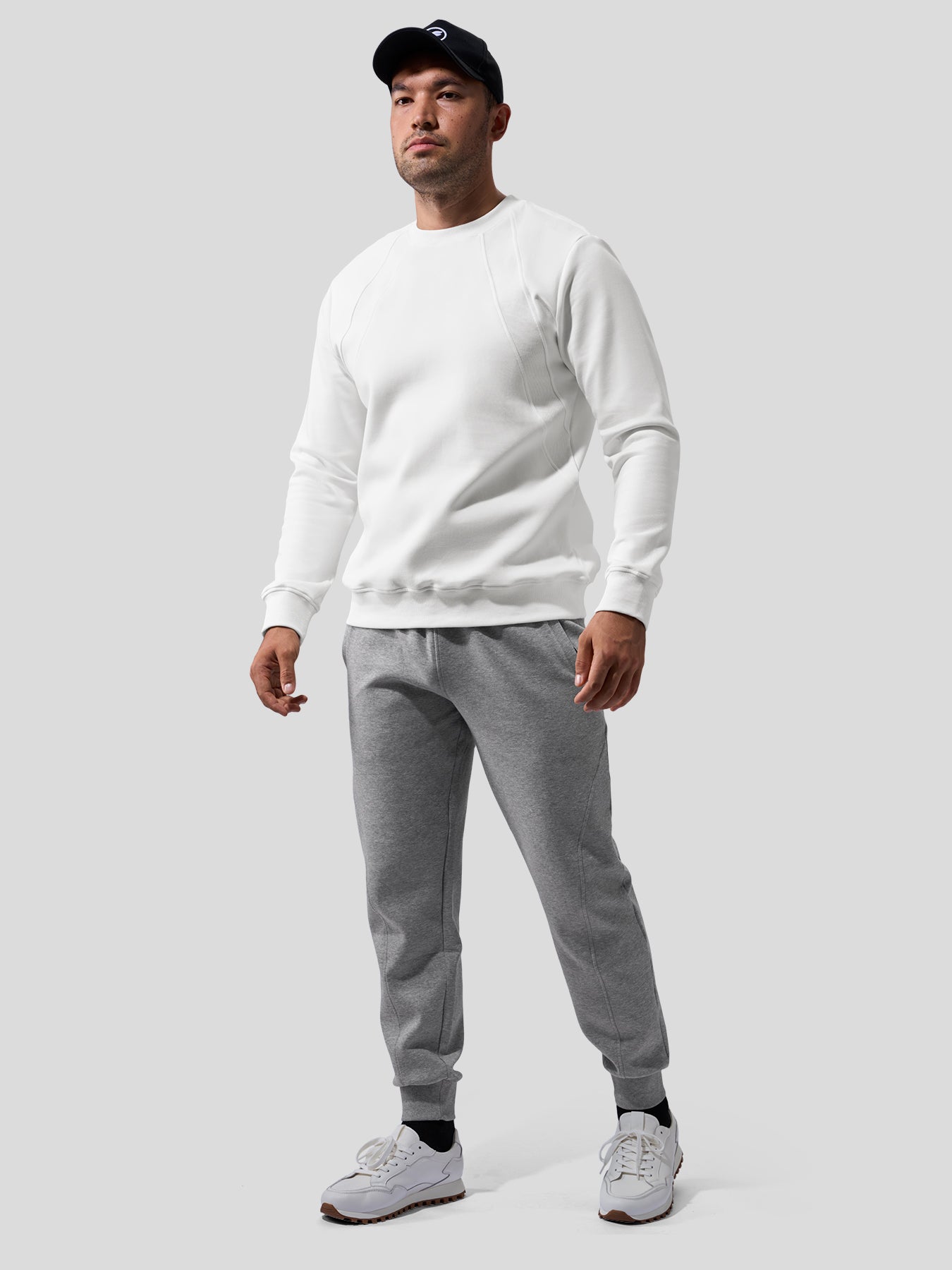 Weekend Performance Crew Neck Sweatshirt