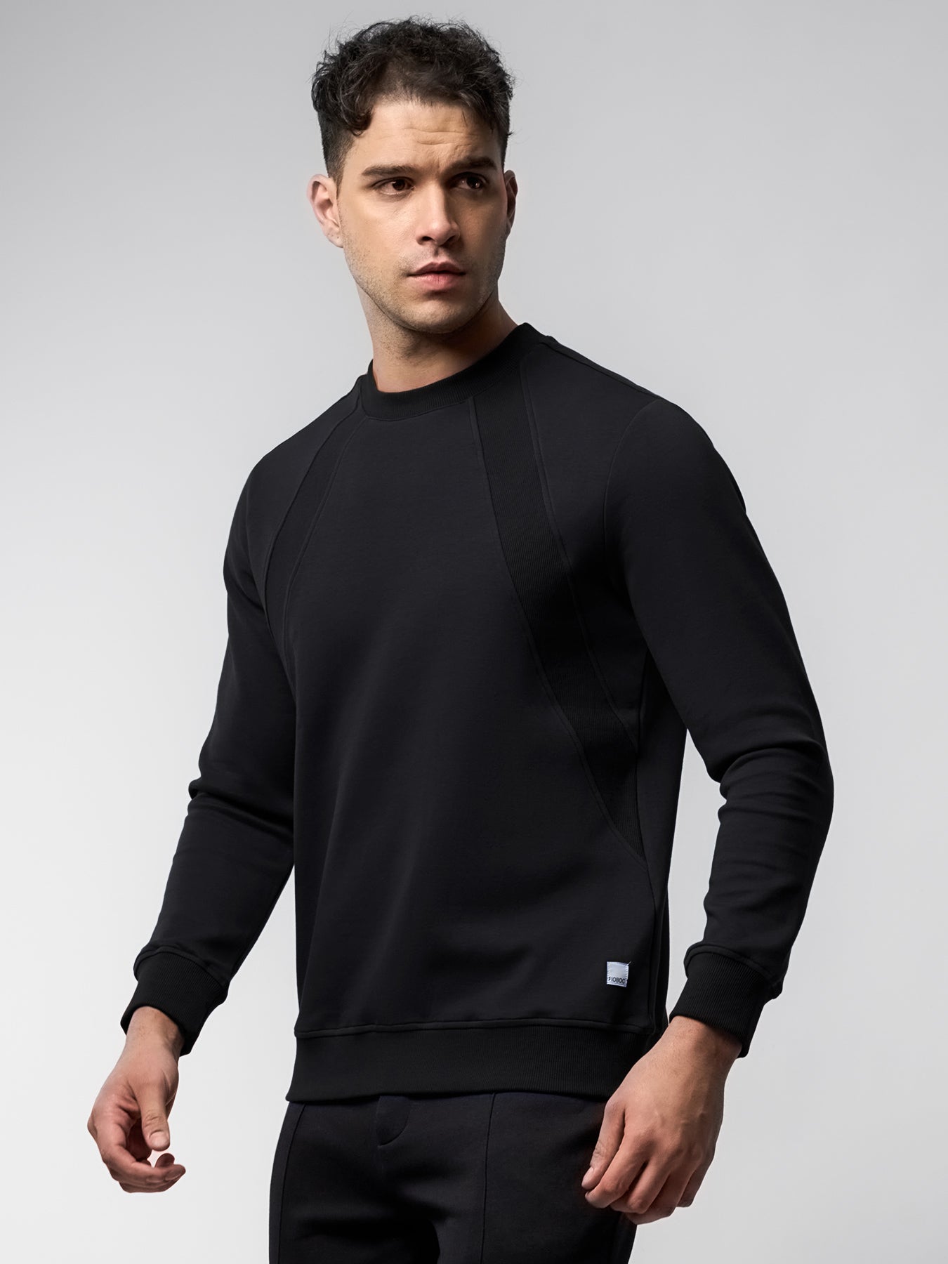 Weekend Performance Crew Neck Sweatshirt