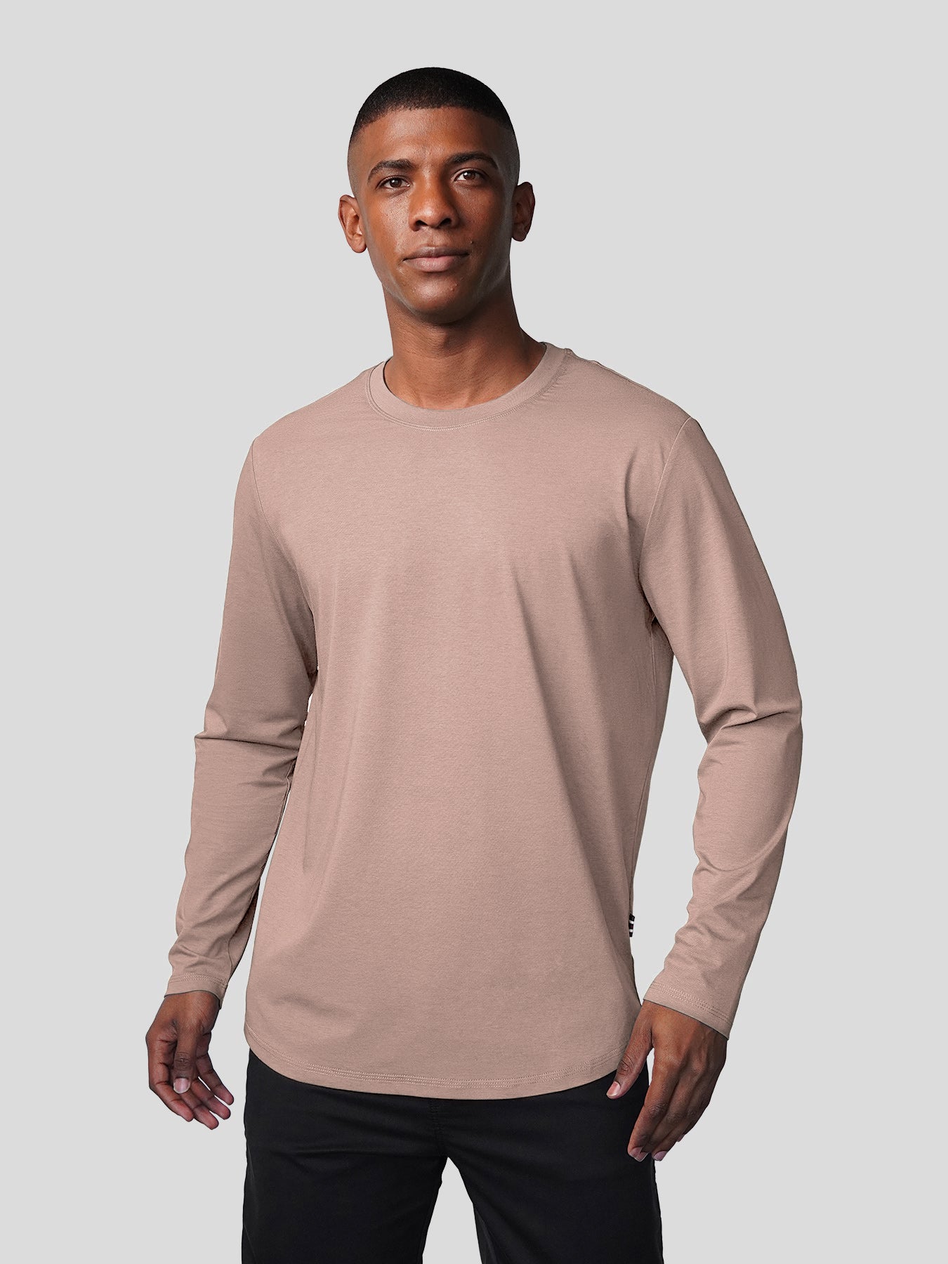 StaySmooth Long Sleeve Curve Hem Tee:Classic Fit