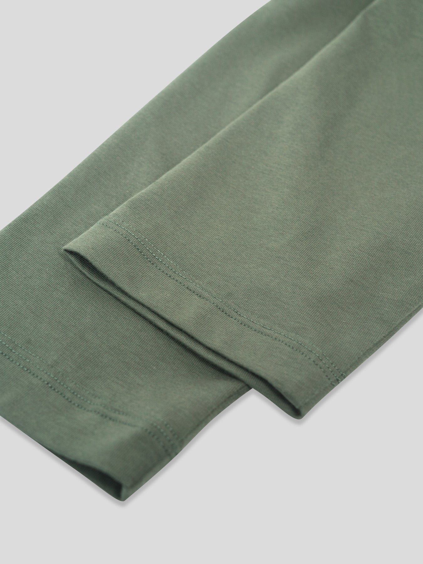 StaySmooth Long Sleeve Elongated Tee:Classic Fit