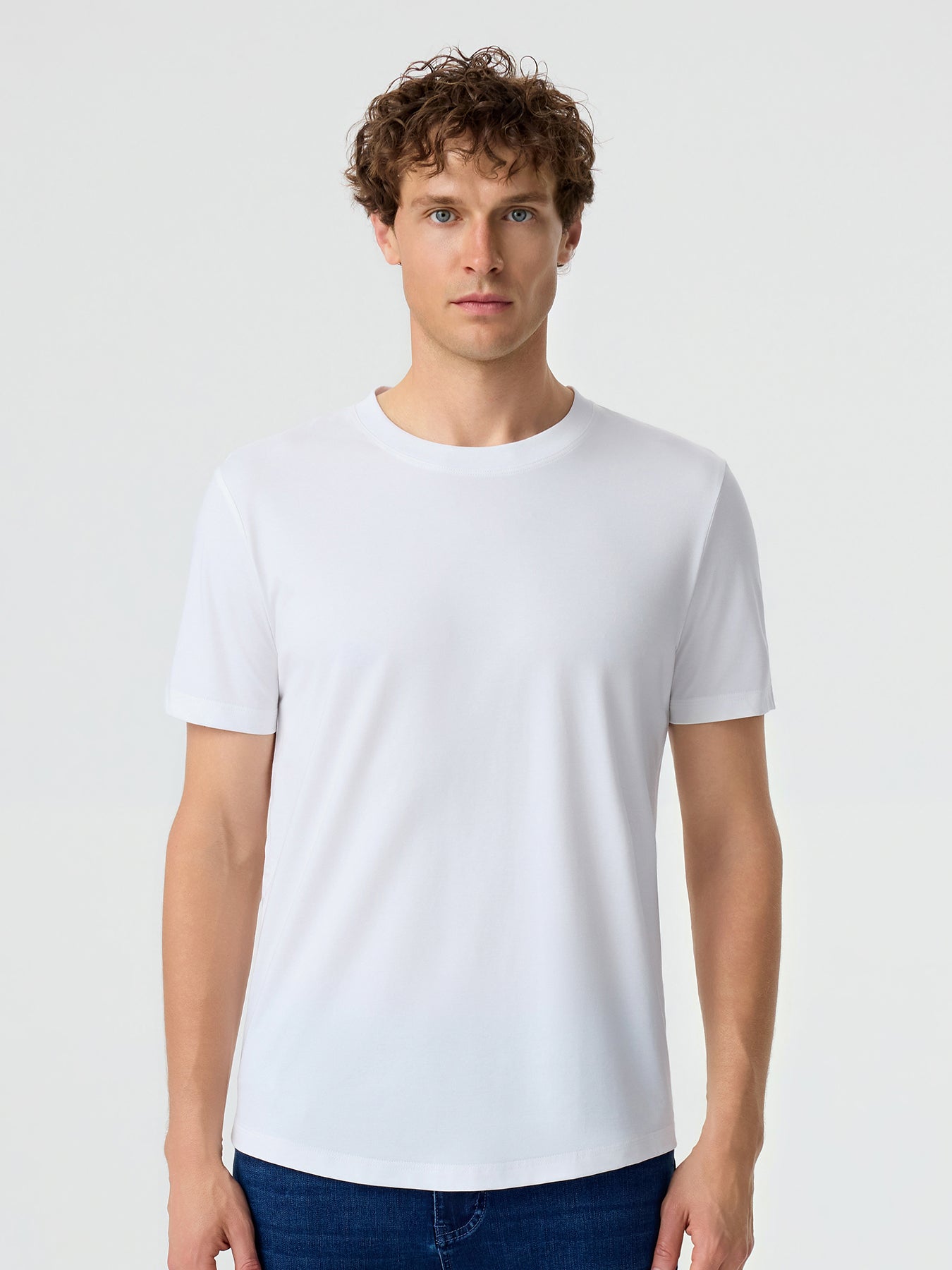 StayCool 2.0 Curve-Hem Tee: Slim-Fit