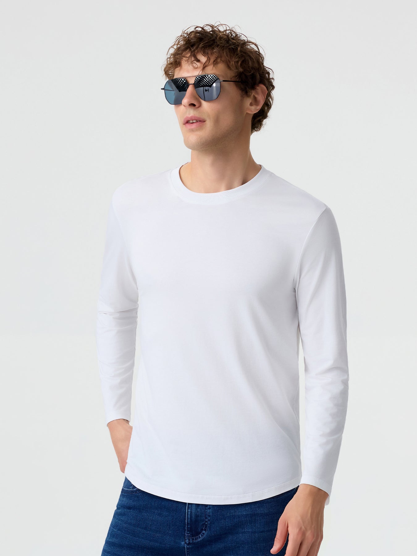 StaySmooth Long Sleeve Curve Hem Tee: Slim Fit