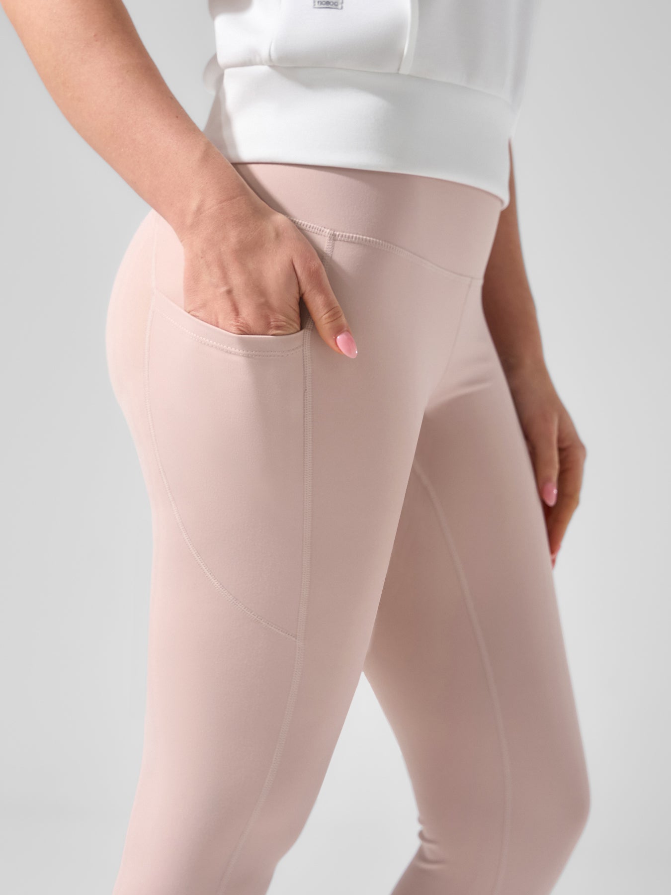 Smoothblend Tummy Control Shaping High-Waisted Leggings with Pockets