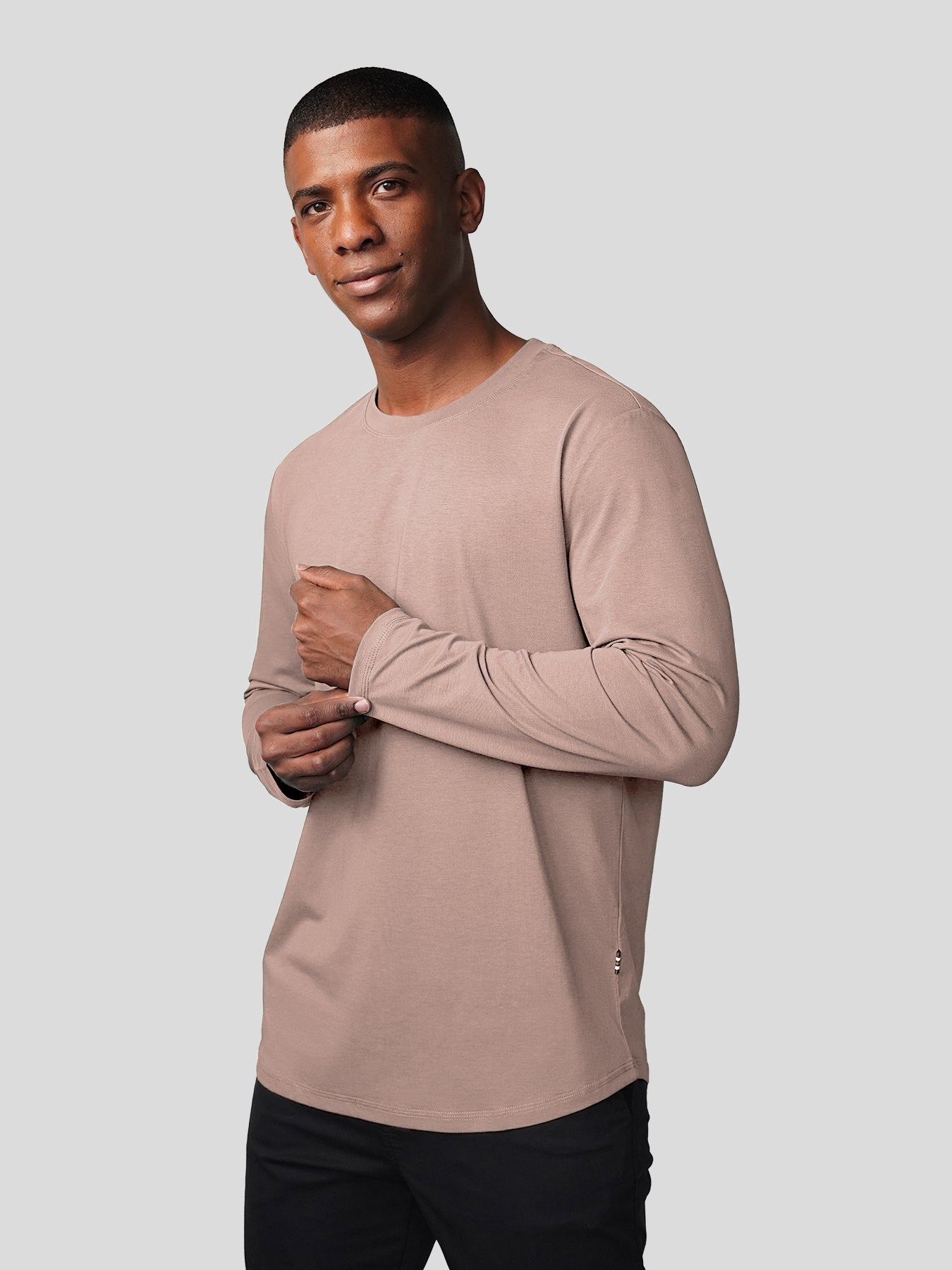 StaySmooth Long Sleeve Curve Hem Tee:Classic Fit