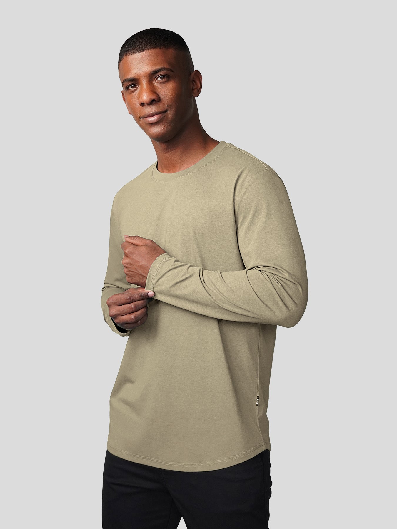 StaySmooth Long Sleeve Curve Hem Tee:Classic Fit