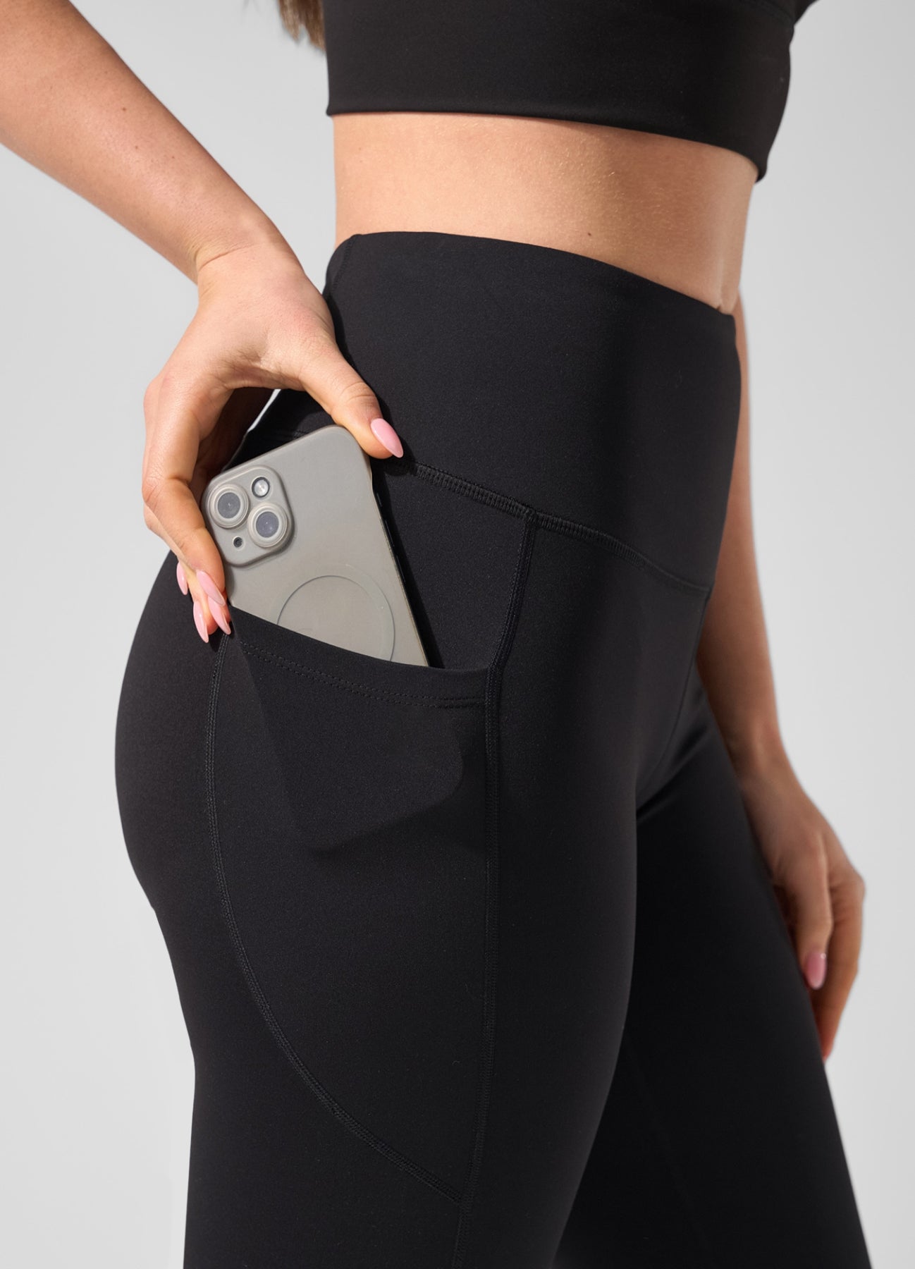 Smoothblend Tummy Control Shaping High-Waisted Leggings with Pockets