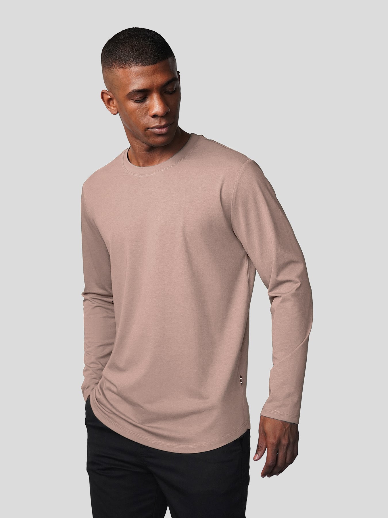 StaySmooth Long Sleeve Curve Hem Tee:Classic Fit