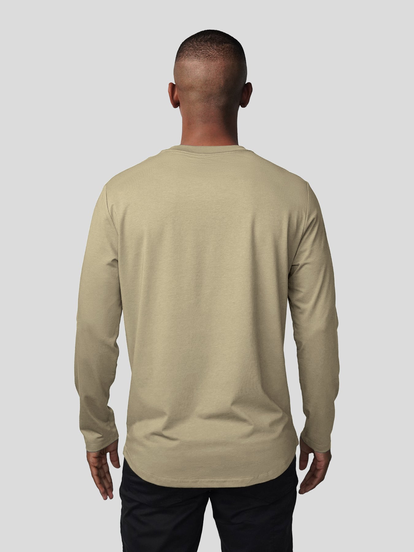 StaySmooth Long Sleeve Curve Hem Tee:Classic Fit