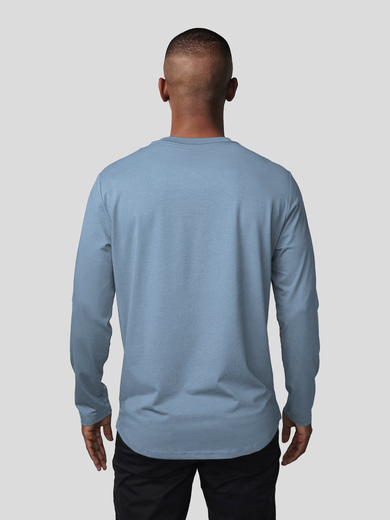 StaySmooth Long Sleeve Curve Hem Tee:Classic Fit