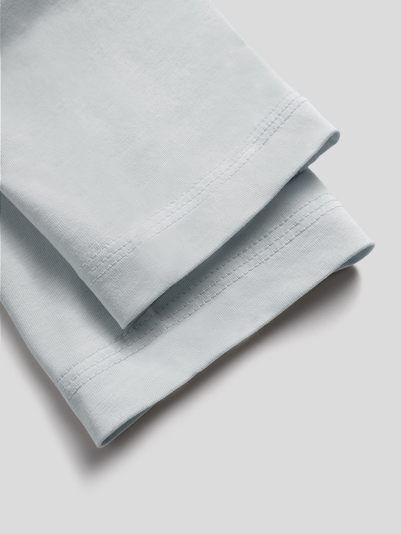 StaySmooth Long Sleeve Curve Hem Tee:Classic Fit