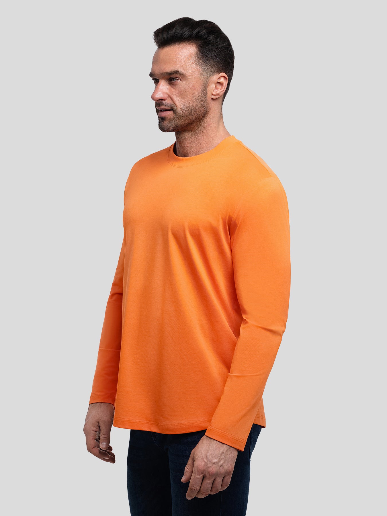 StaySmooth Long Sleeve Curve Hem Tee: Slim Fit