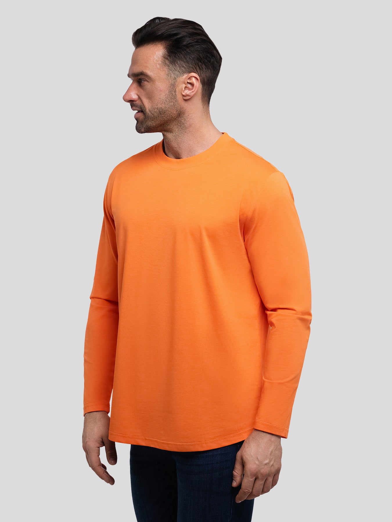 StaySmooth Long Sleeve Curve Hem Tee:Classic Fit