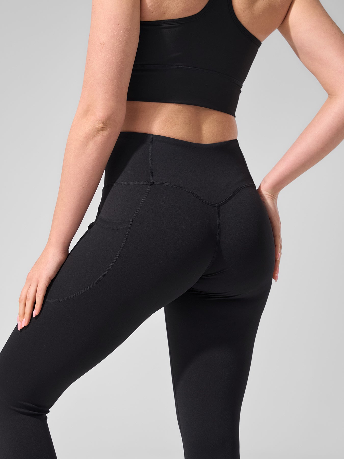 Smoothblend Tummy Control Shaping High-Waisted Leggings with Pockets