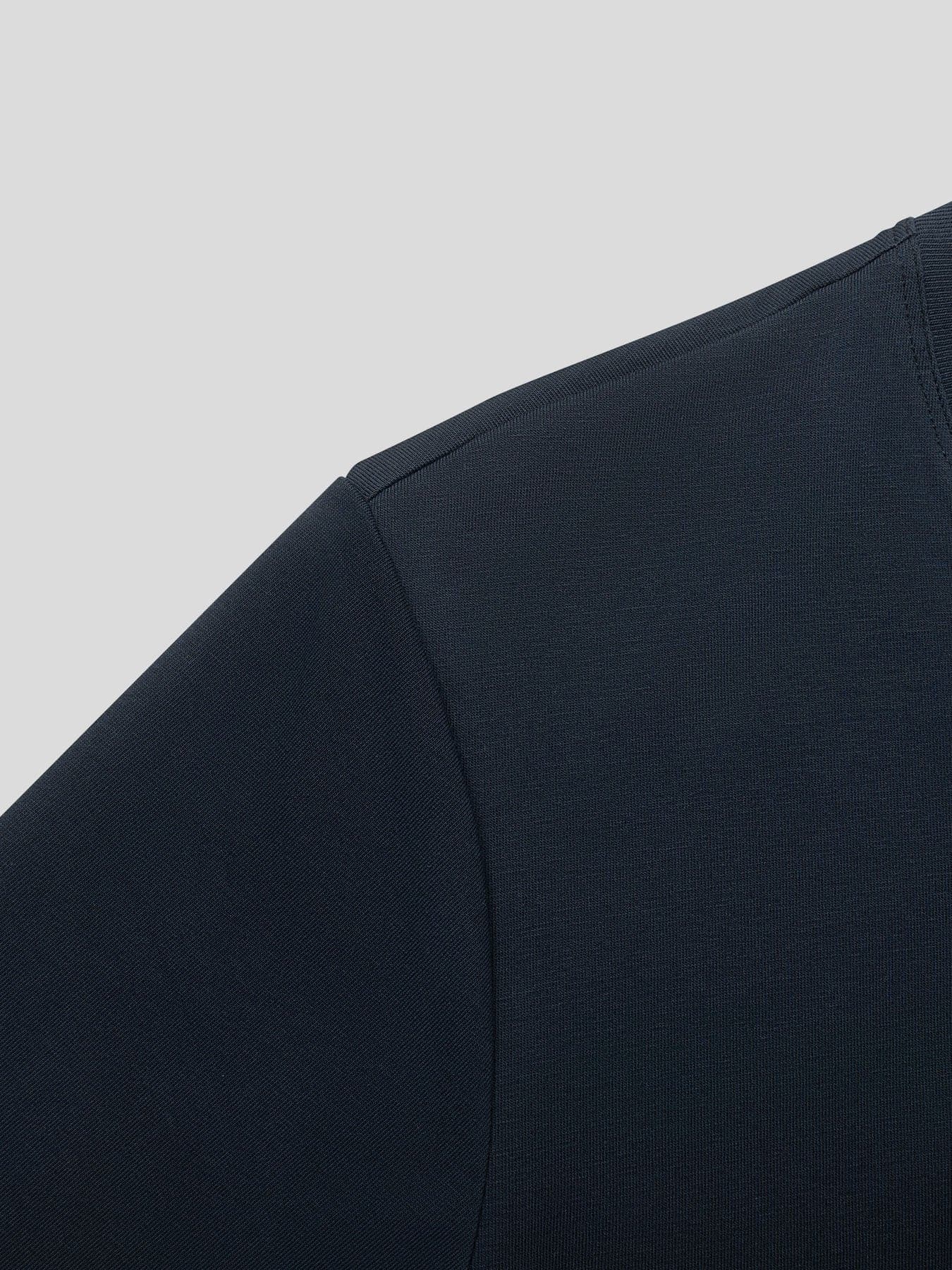 StaySmooth Long Sleeve Drop-Cut Tee: Slim Fit