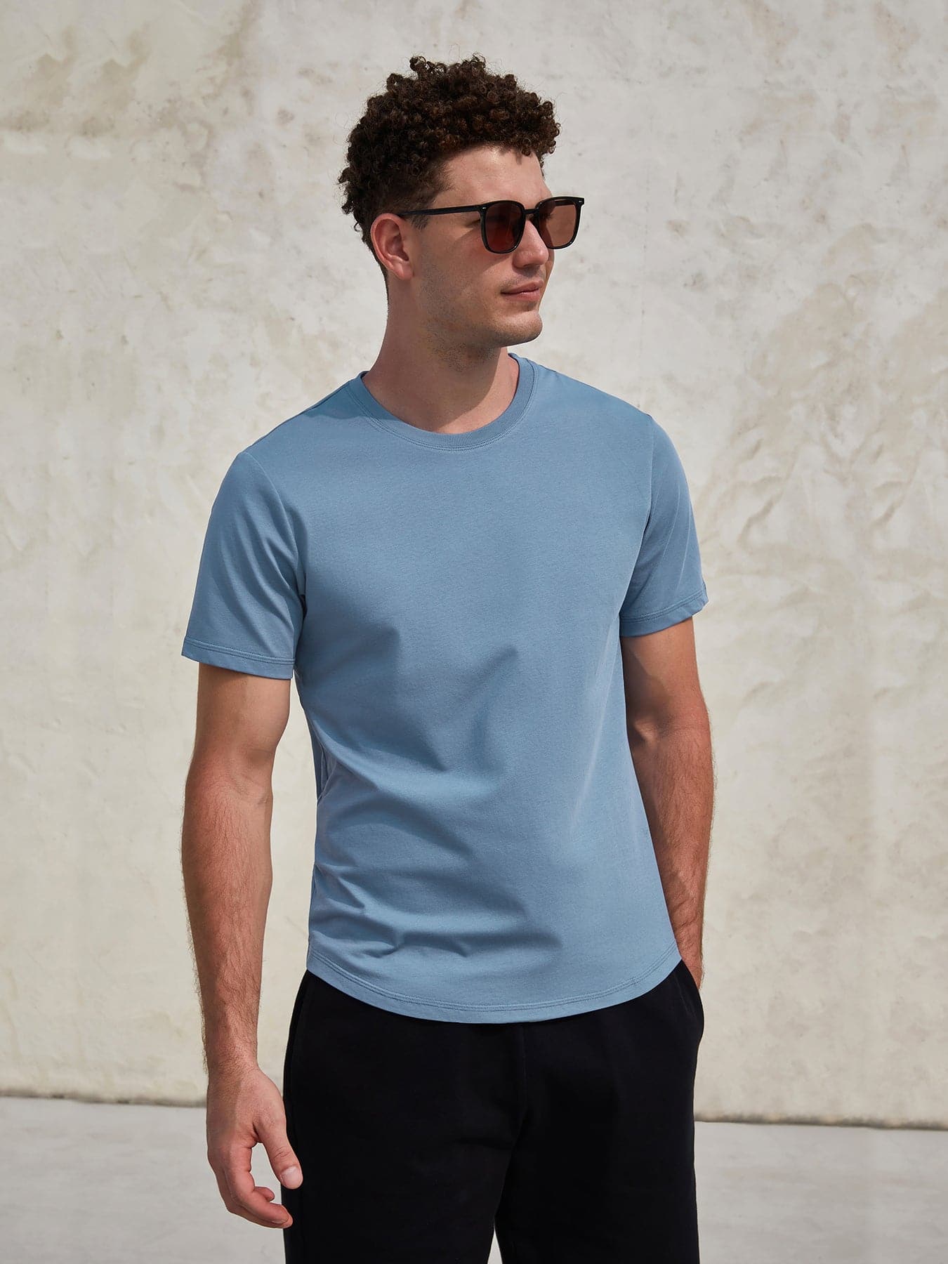 StayCool 2.0 Curve-Hem Tee: Slim-Fit