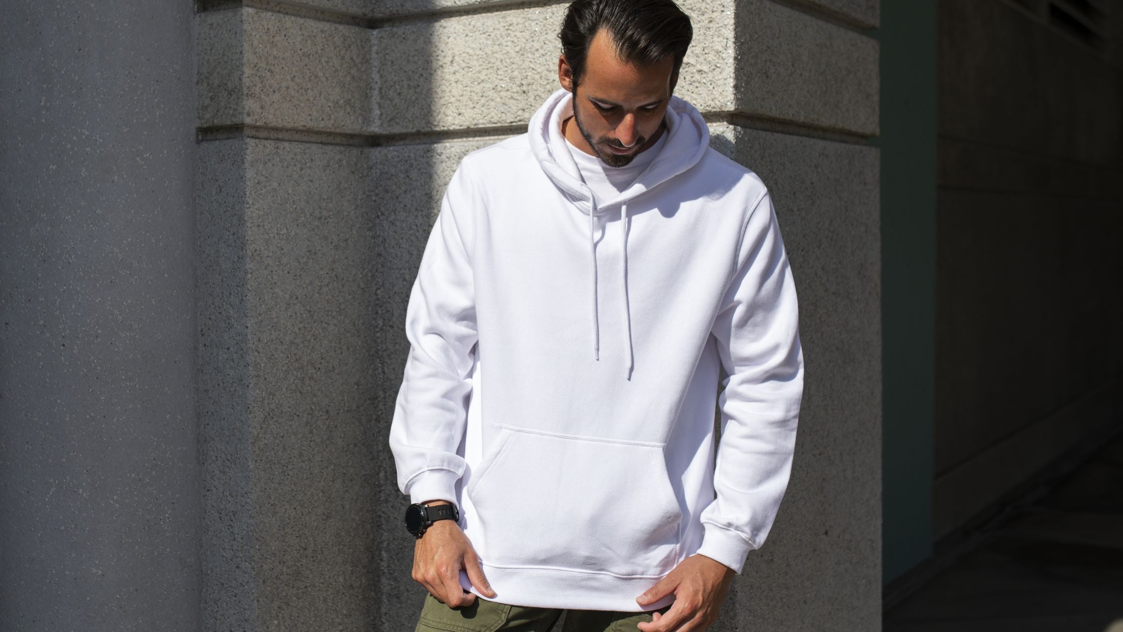 The Difference Between a Hoodie and a Sweatshirt