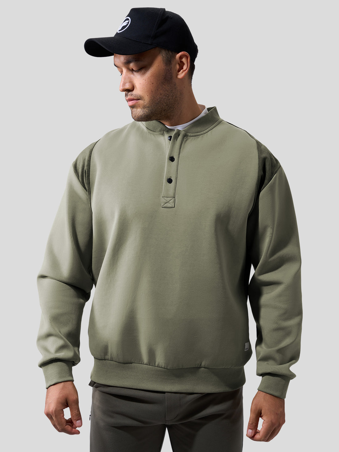 CozySpacer SuedePatch Button Sweatshirt | 