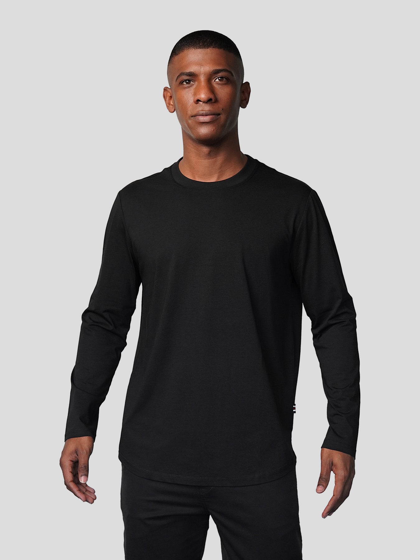 StaySmooth Long Sleeve Curve Hem Tee:Classic Fit