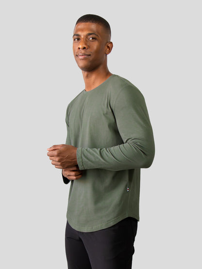 StaySmooth Long Sleeve Curve Hem Tee: Slim Fit