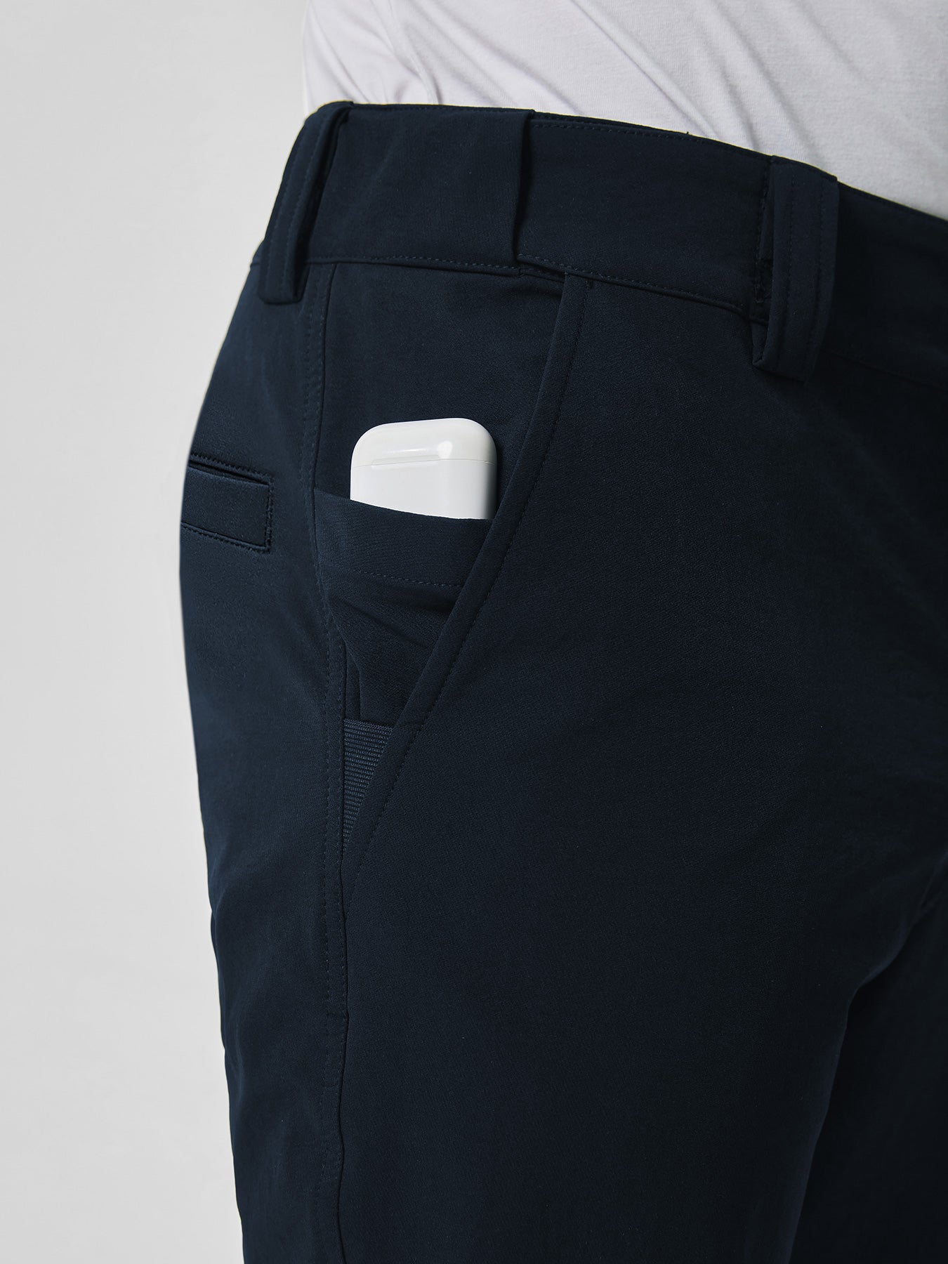 OM™ Hidden Expandable Waistband Pant