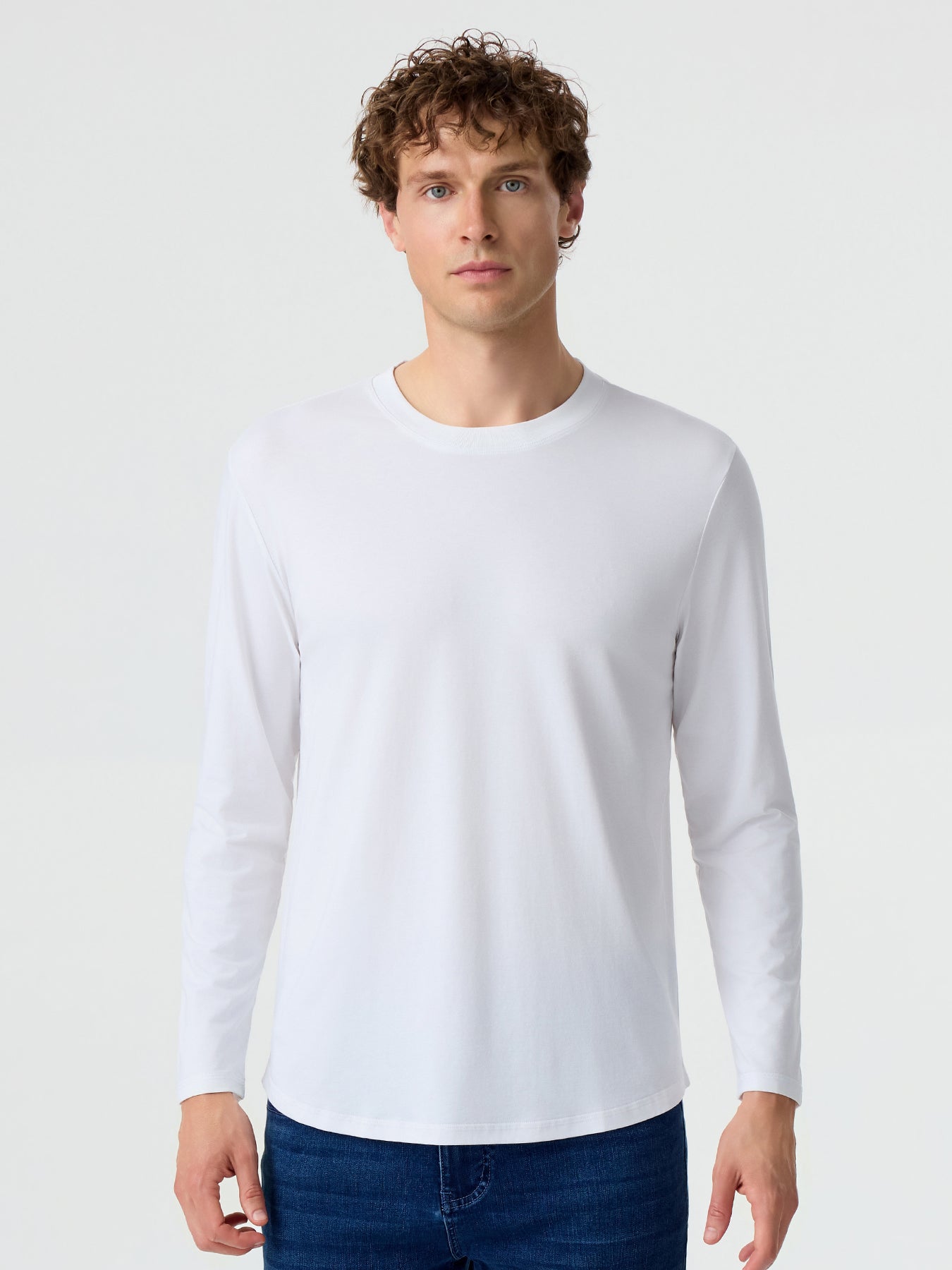 StaySmooth Long Sleeve Curve Hem Tee: Slim Fit