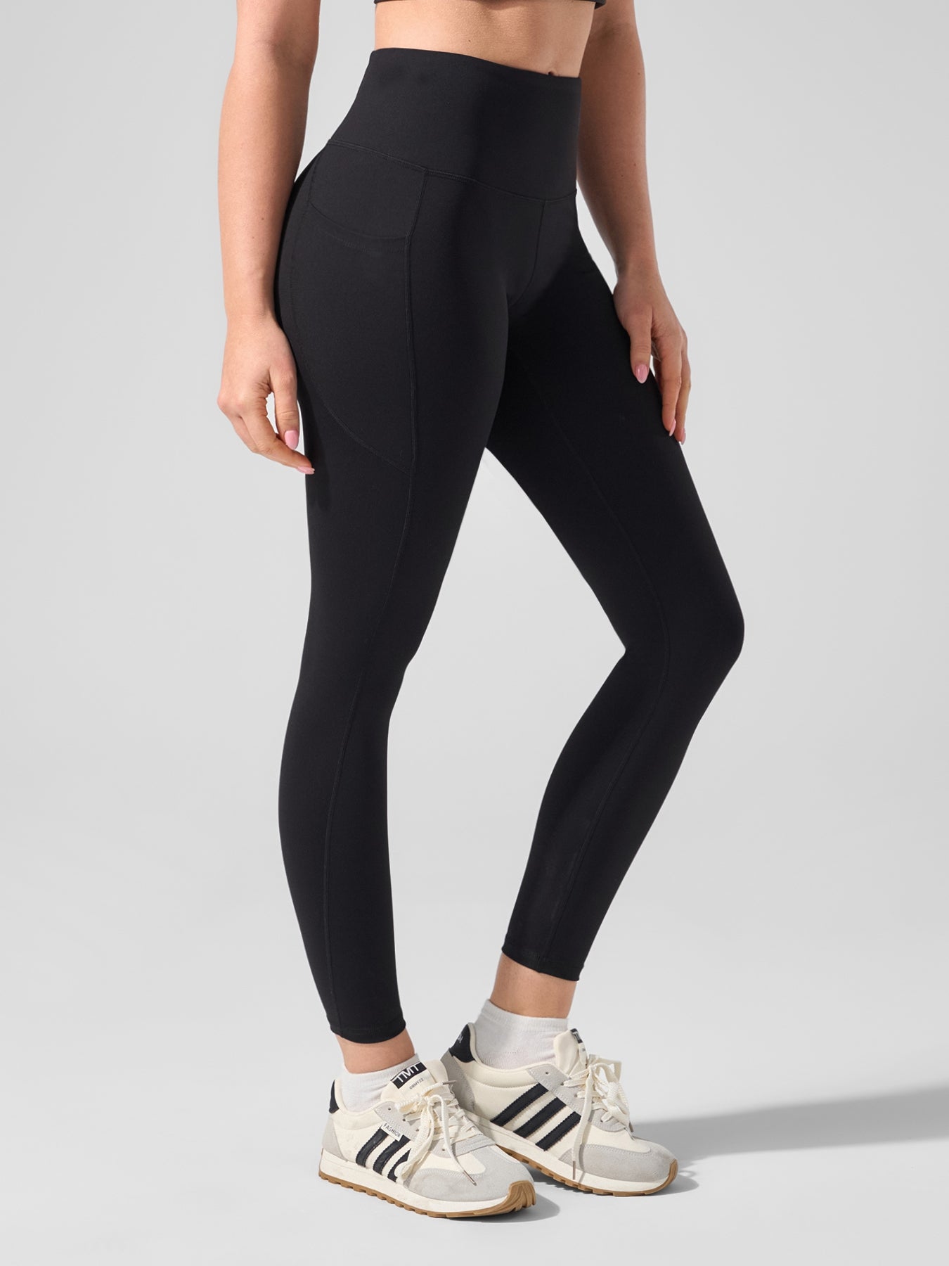 Smoothblend Tummy Control Shaping High-Waisted Leggings with Pockets