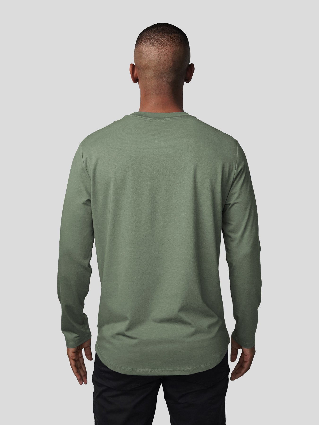 StaySmooth Long Sleeve Curve Hem Tee:Classic Fit