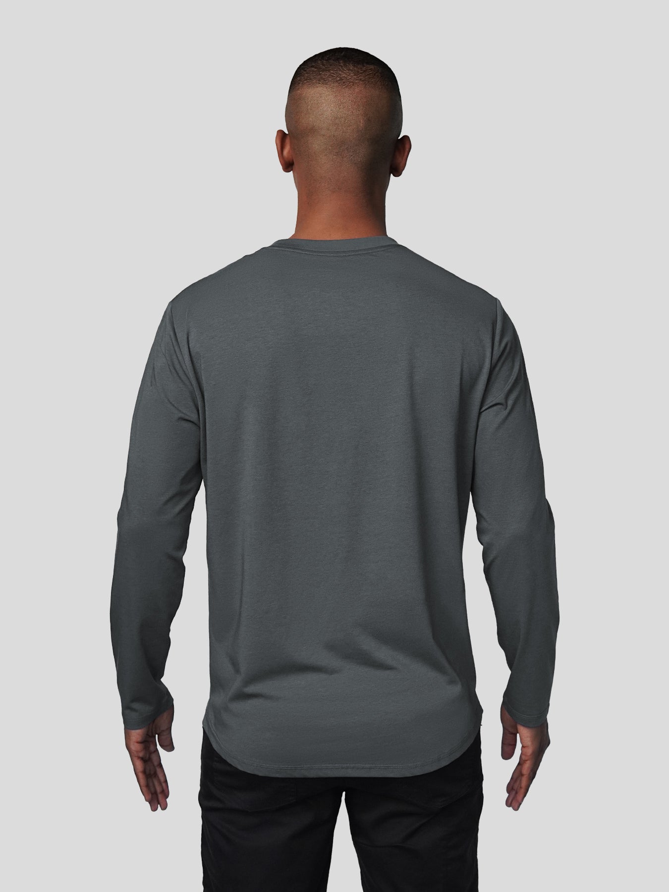 StaySmooth Long Sleeve Curve Hem Tee:Classic Fit