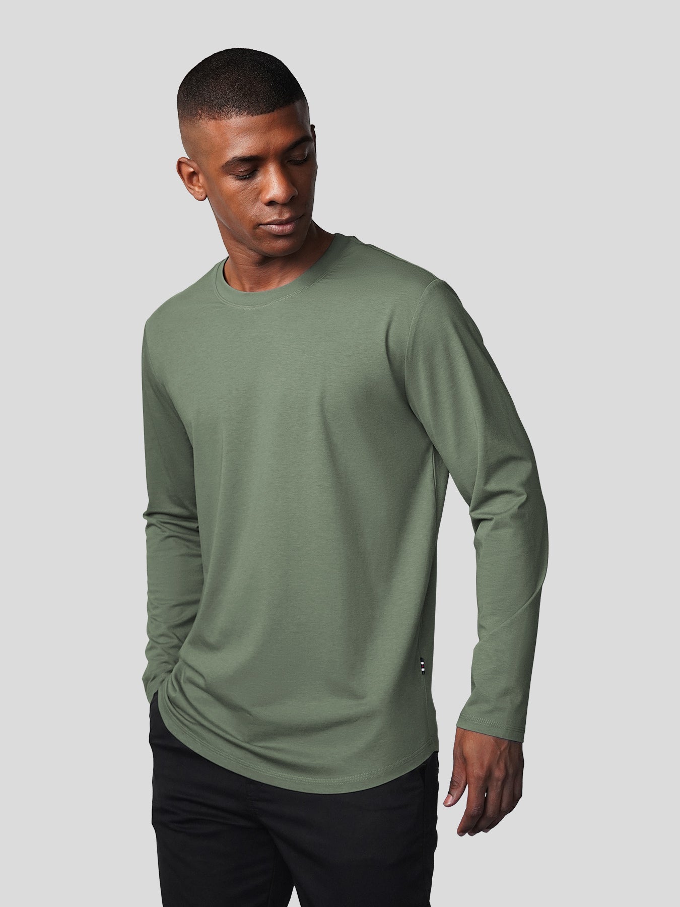 StaySmooth Long Sleeve Curve Hem Tee:Classic Fit