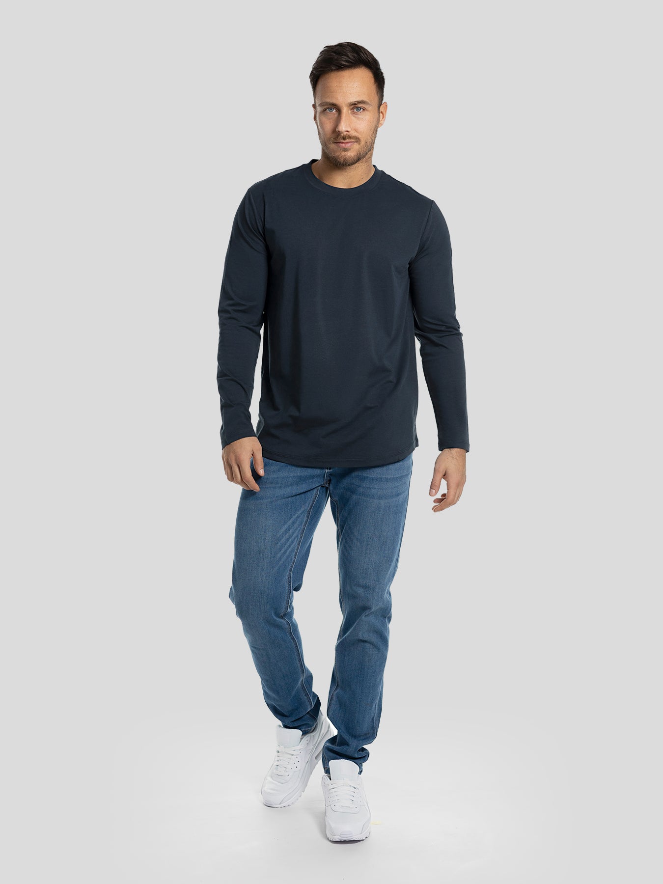 StaySmooth Long Sleeve Curve Hem Tee:Classic Fit