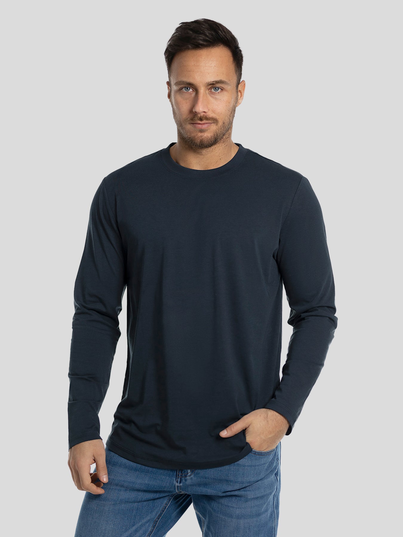 StaySmooth Long Sleeve Curve Hem Tee:Classic Fit