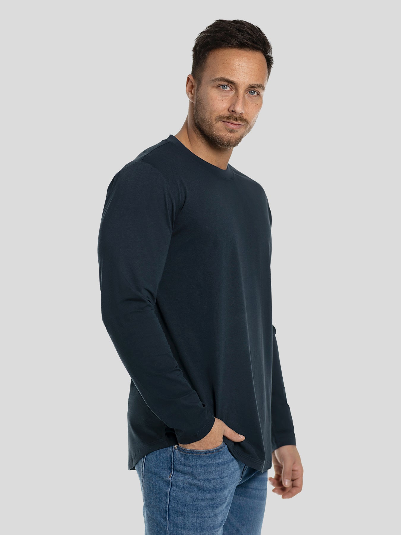 StaySmooth Long Sleeve Curve Hem Tee:Classic Fit