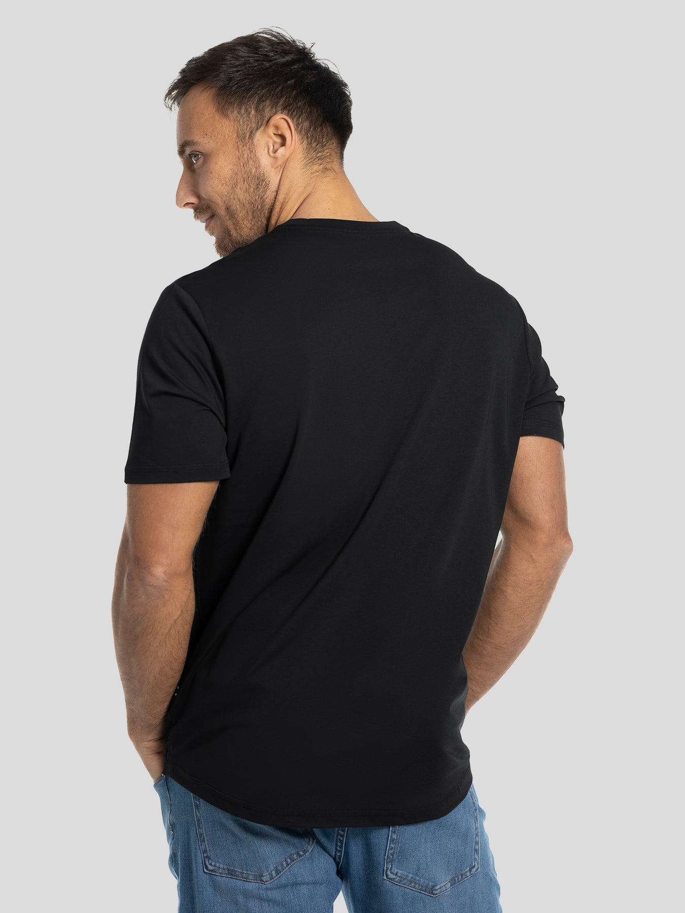 StayCool 2.0 V-neck Curve-Hem Tee: Classic Fit