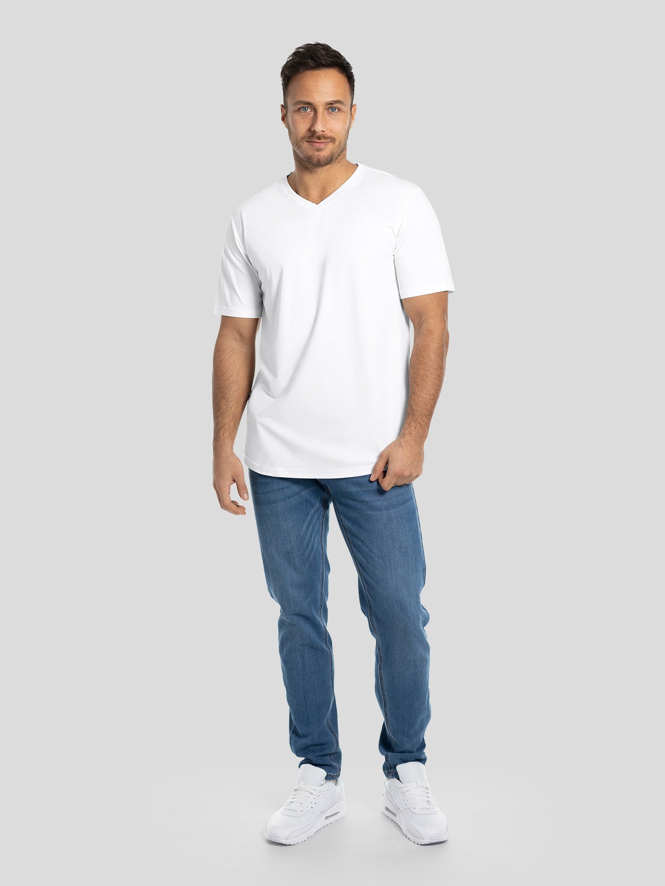 StayCool 2.0 V-neck Curve-Hem Tee: Classic Fit