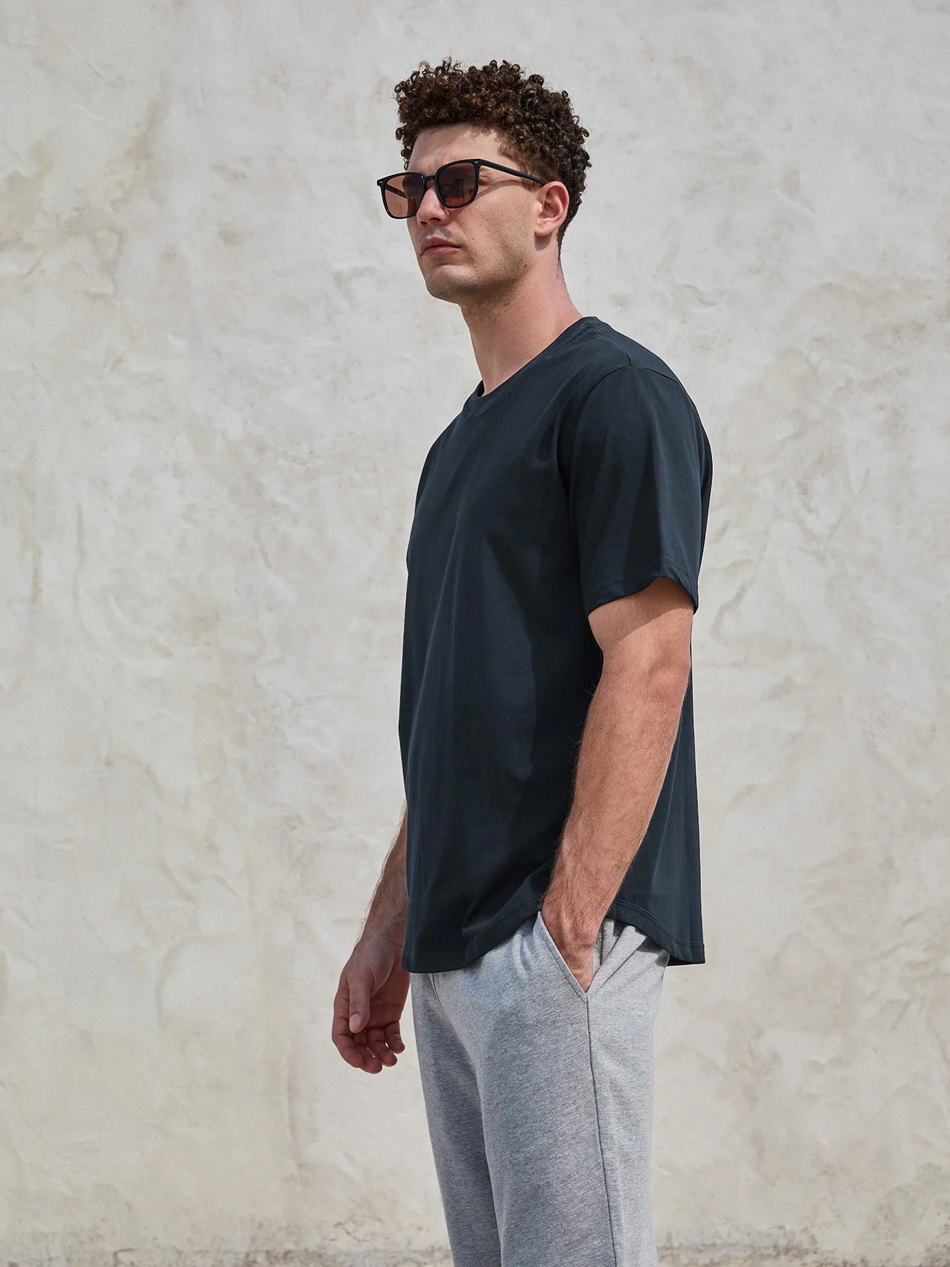 CloudWear Curve-Hem T-Shirt: Klassische Passform