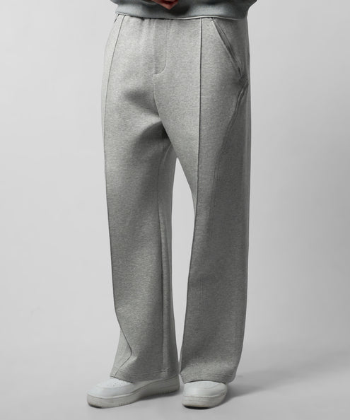 RELAXED FIT