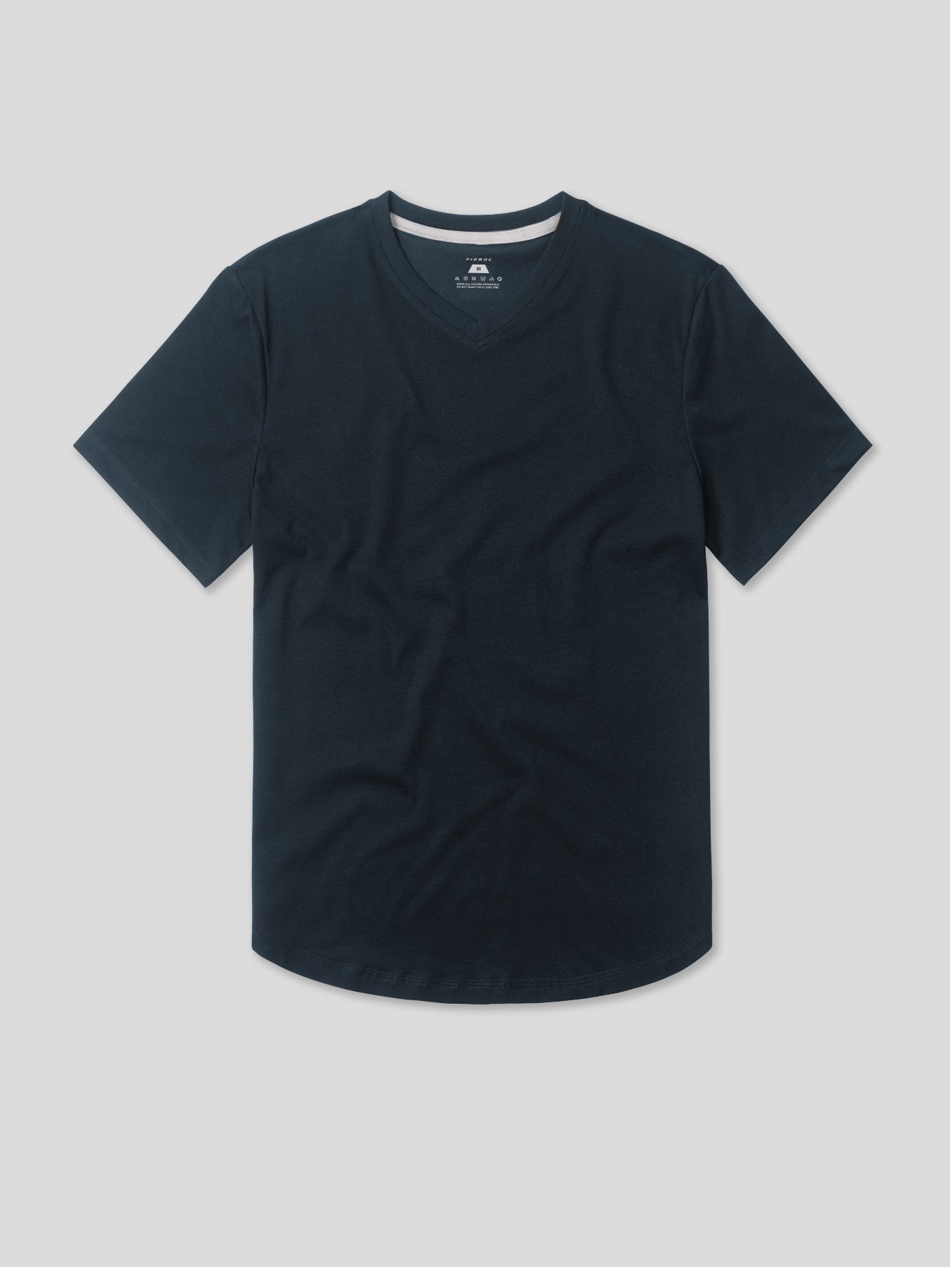 StayCool 2.0 V-neck Curve-Hem Tee: Slim Fit