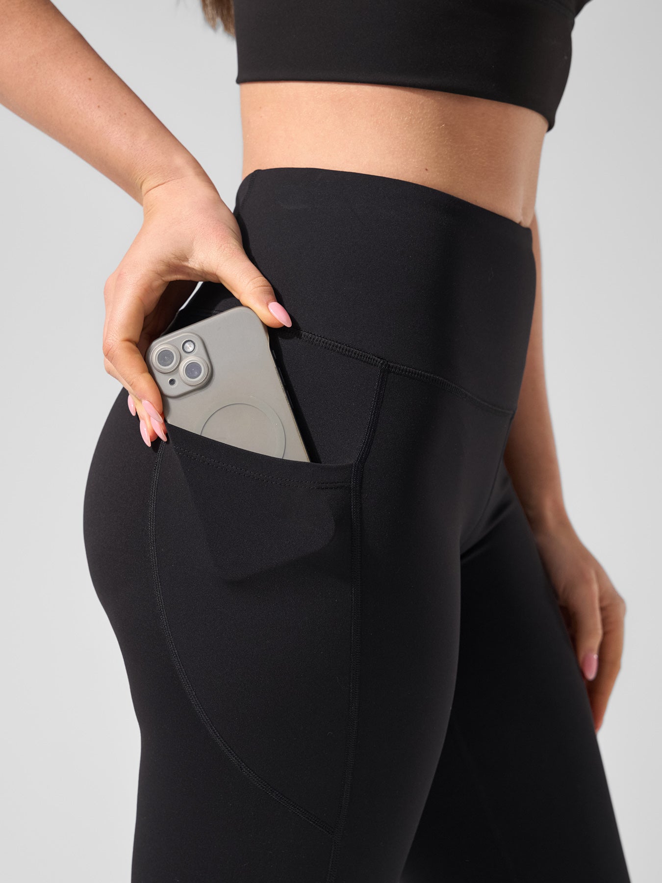 Smoothblend Tummy Control Shaping High-Waisted Leggings with Pockets