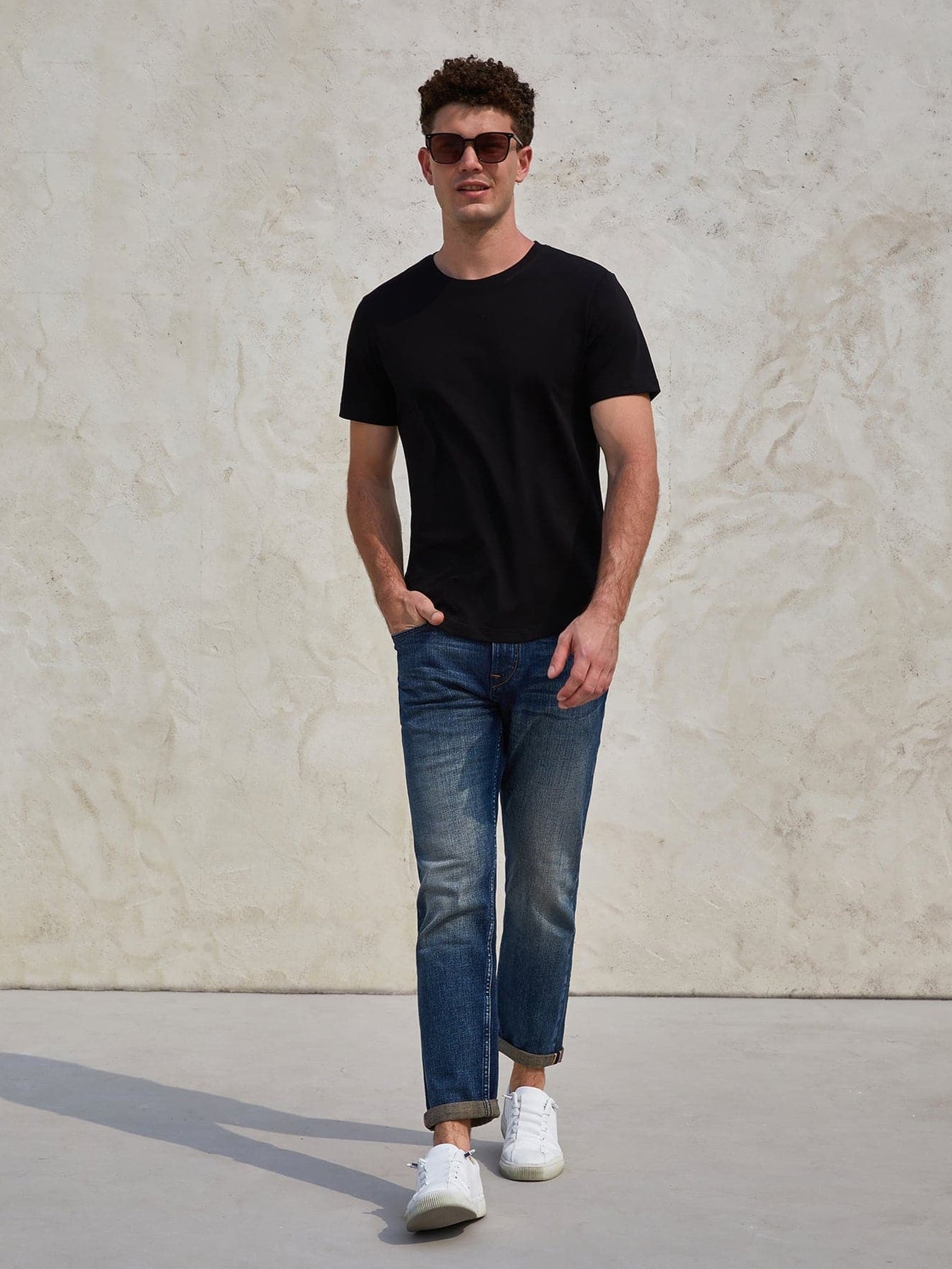 StayCool 2.0 Curve-Hem Tee: Slim-Fit