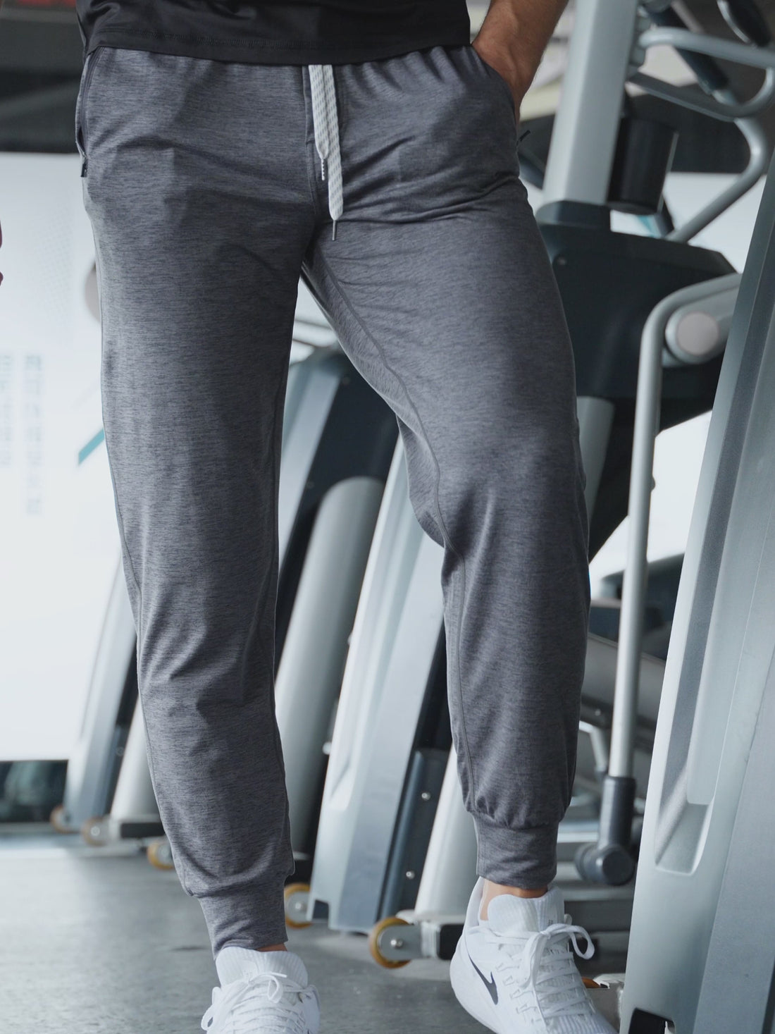 Velou Zipper Pocket Jogger