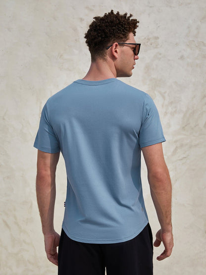 StayCool 2.0 Curve-Hem T-Shirt: Slim-Fit 