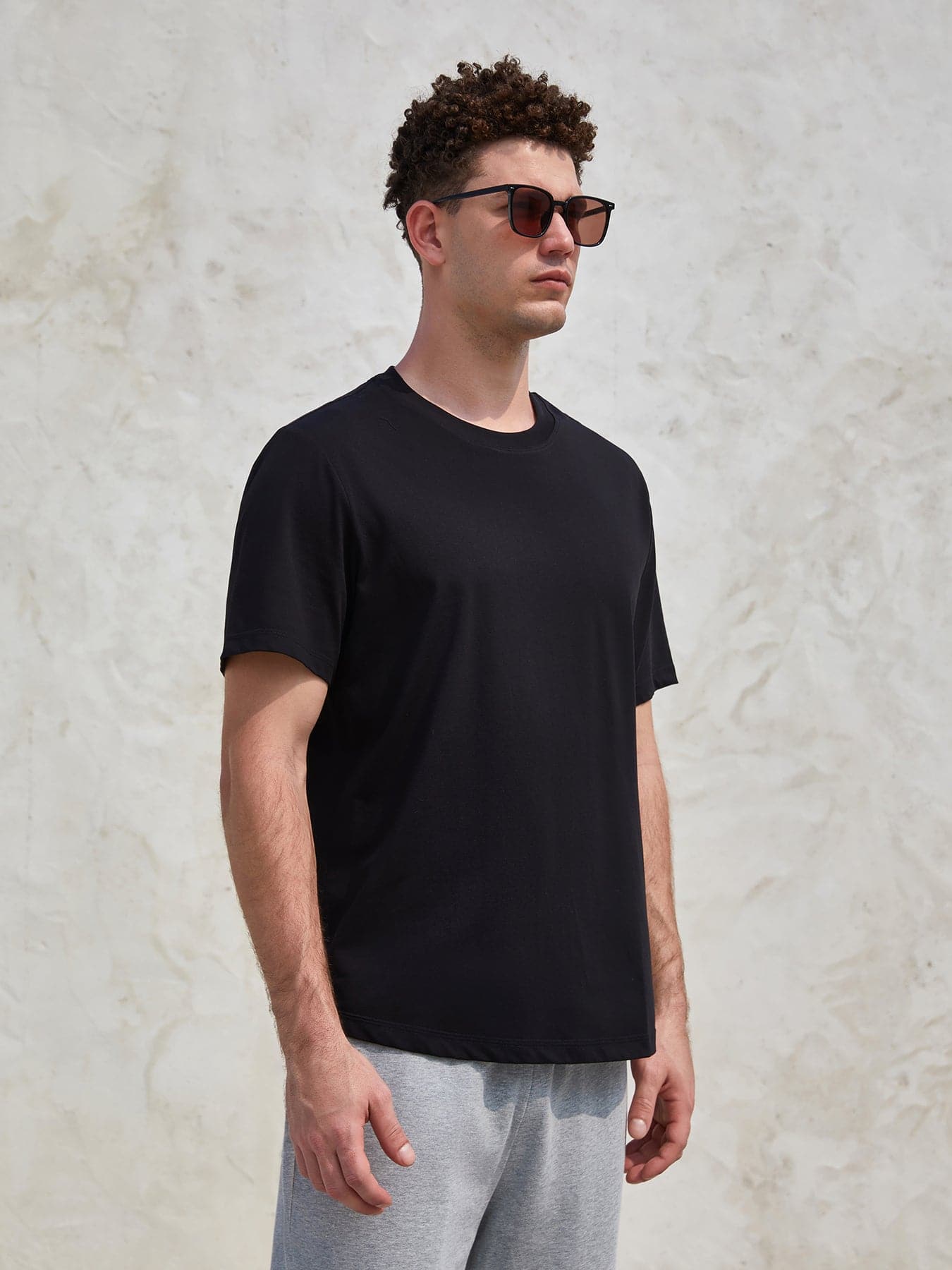 CloudWear Curve-Hem T-Shirt: Klassische Passform