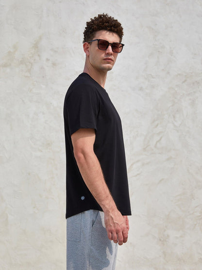 CloudWear Curve-Hem T-Shirt: Klassische Passform