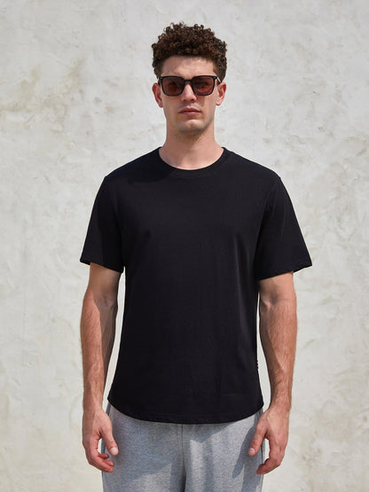 CloudWear Curve-Hem T-Shirt: Klassische Passform