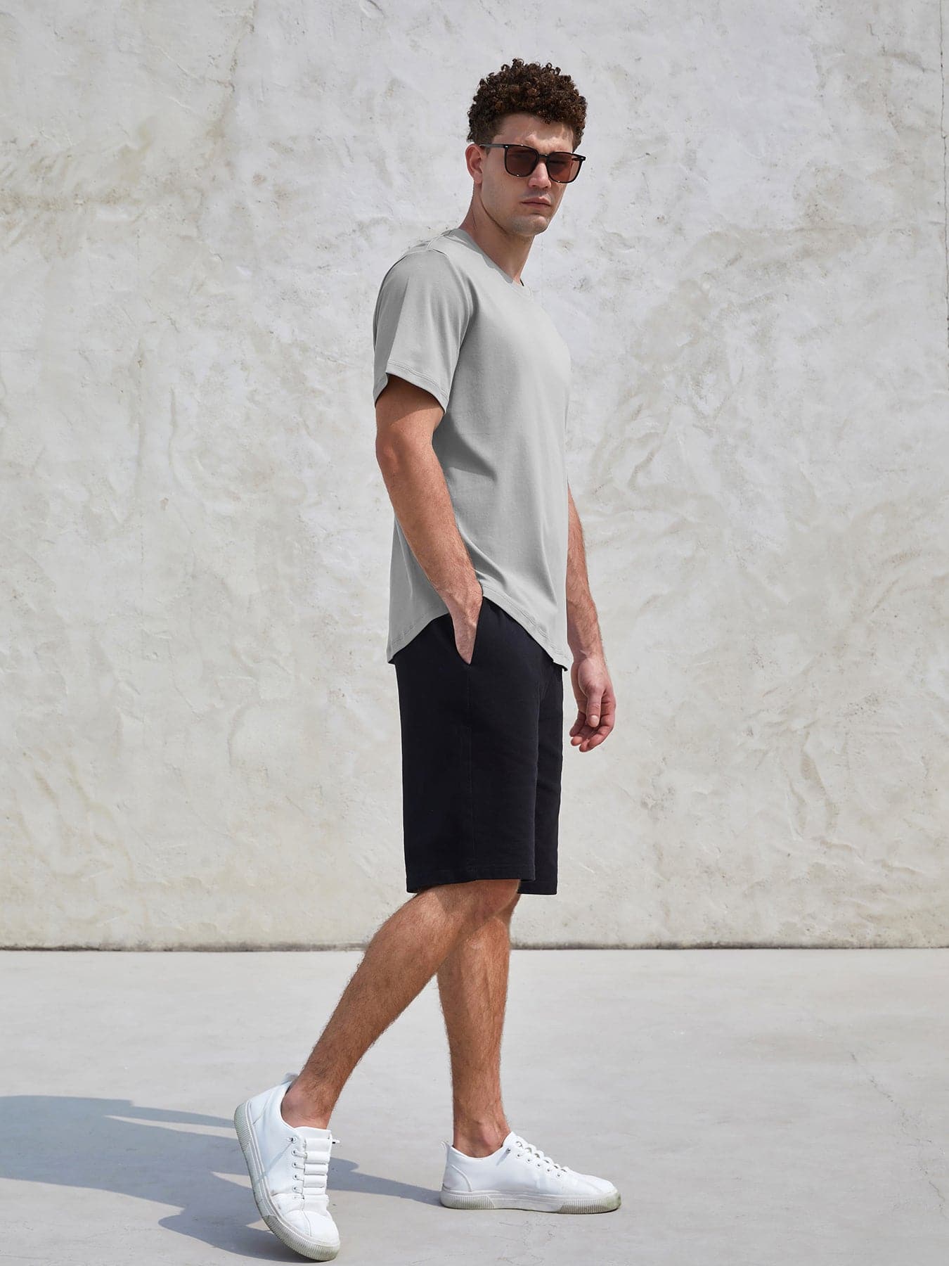 CloudWear Curve-Hem T-Shirt: Klassische Passform